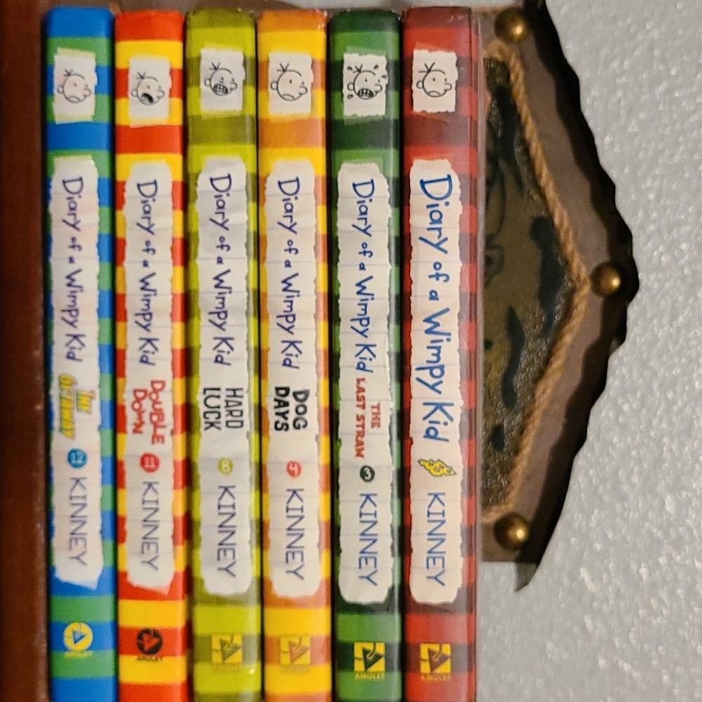 Diary of a wimpy kid books